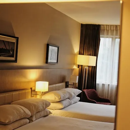 Lancaster Hotel-3